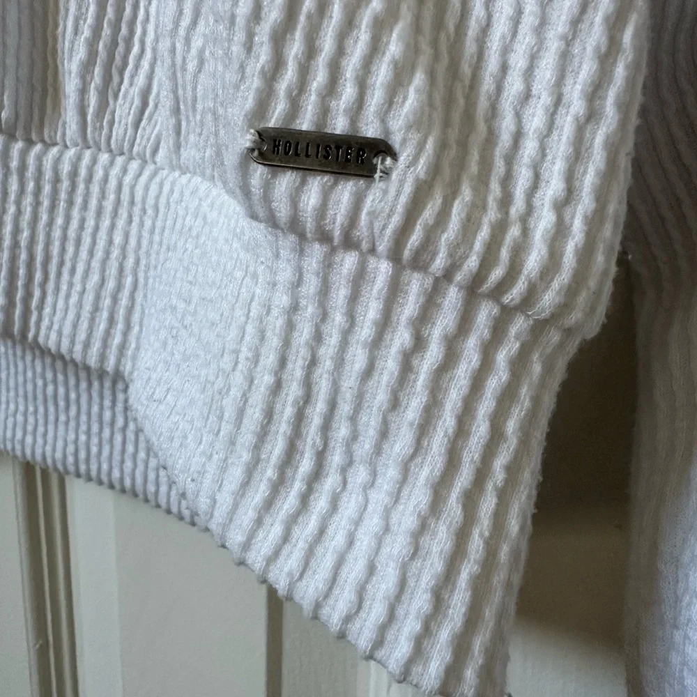 White Ribbed Sweater - Picture 3 of 3